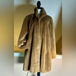 Golden Color 100% Modacrylic Faux Fur Coat By- Fully Fashions. Size Large